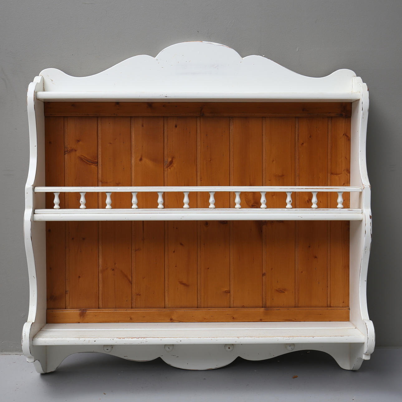 TALLRIKSHYLLA, 1900-talets andra hälft.