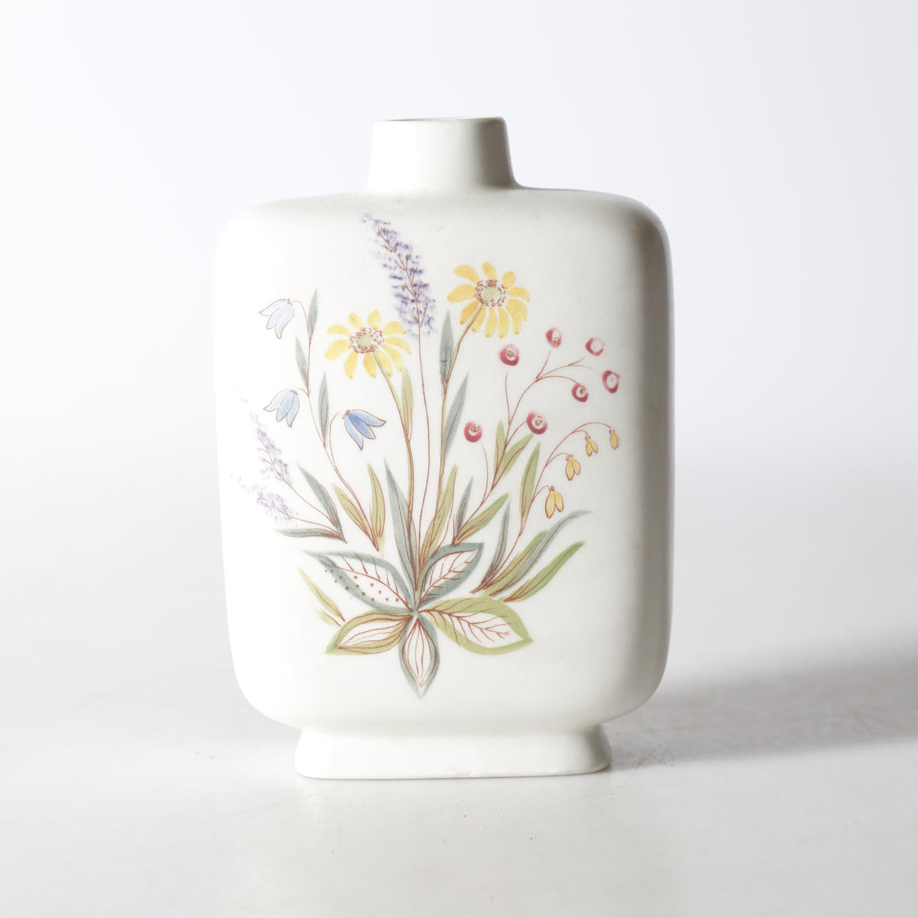 LARS THORÉN. Vas, keramik, Rörstrand, 1900-tal.