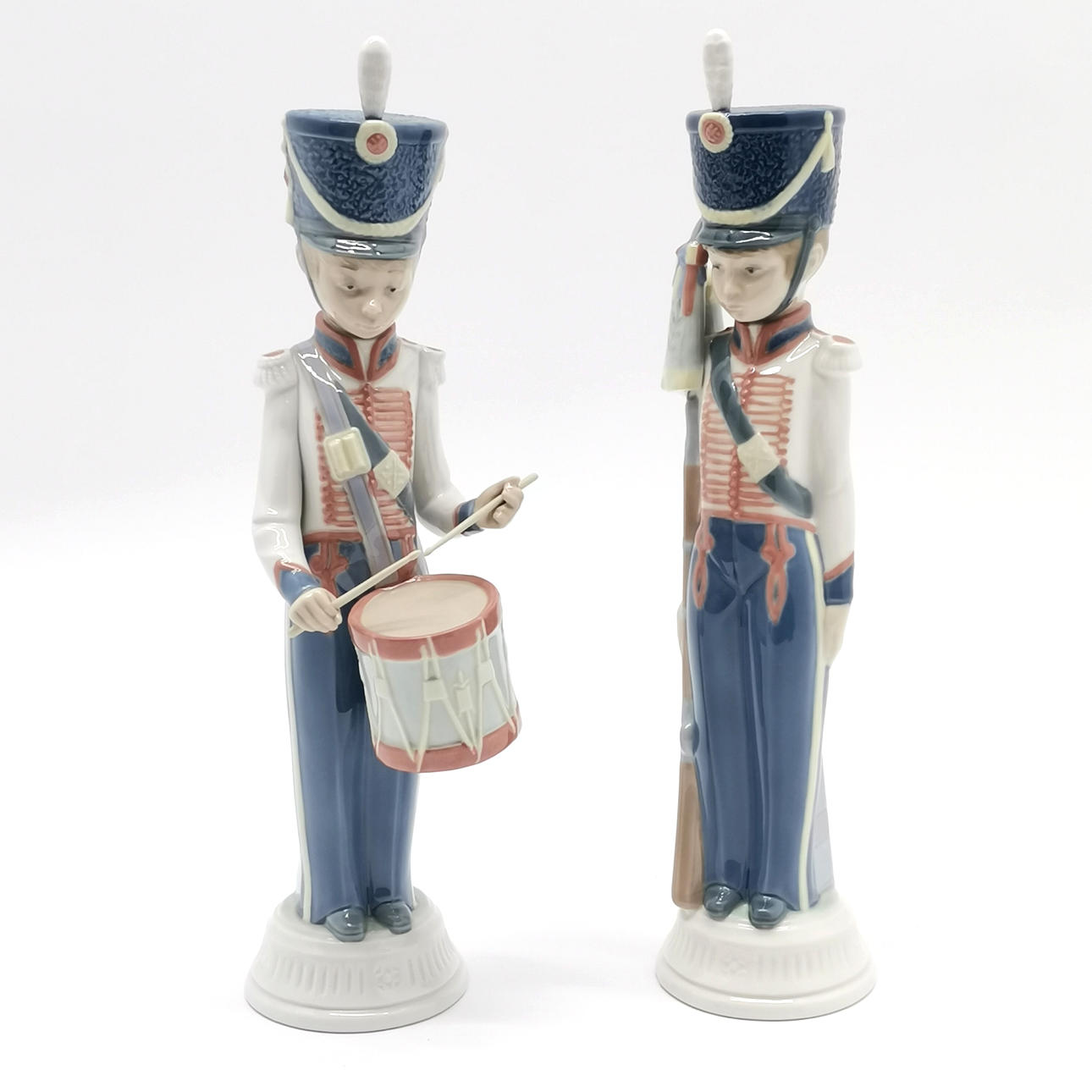 *LLADRO 2 x SOLDIERS - DRUMMER BOY & FLAG BEARER.