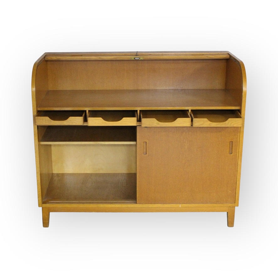 SIDEBOARD, med jalusi, 1900-tal.