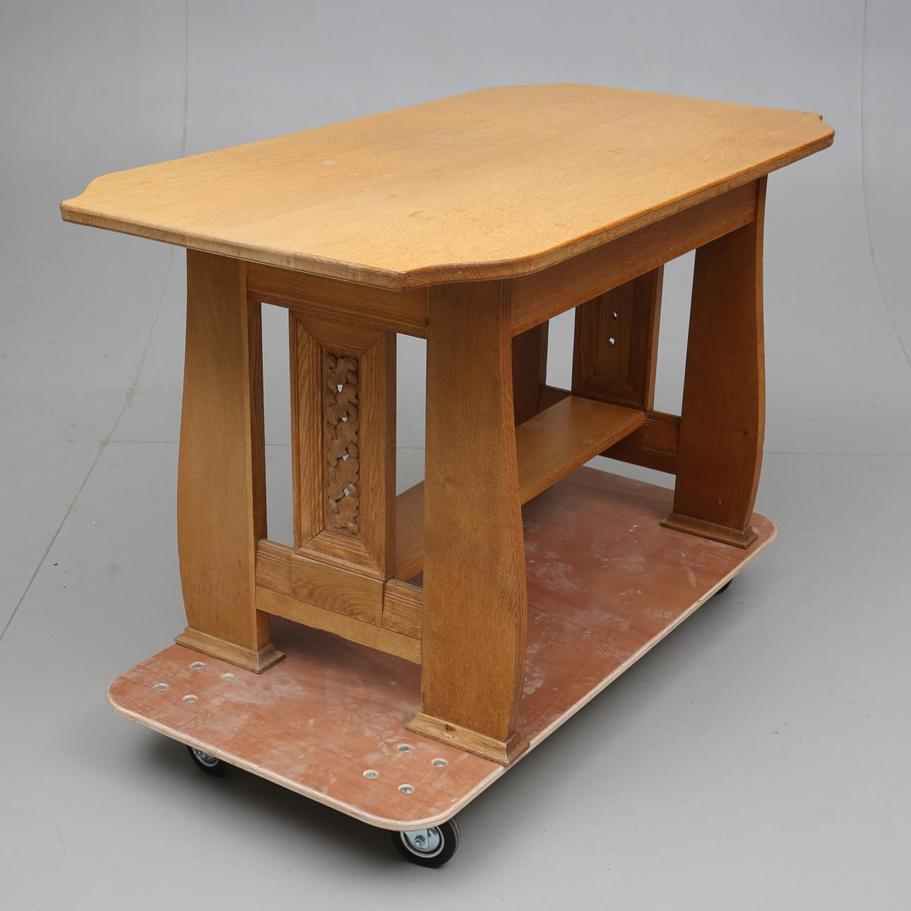 BORD, Jugend, Nordiska Kompaniet, 1900-talets början.