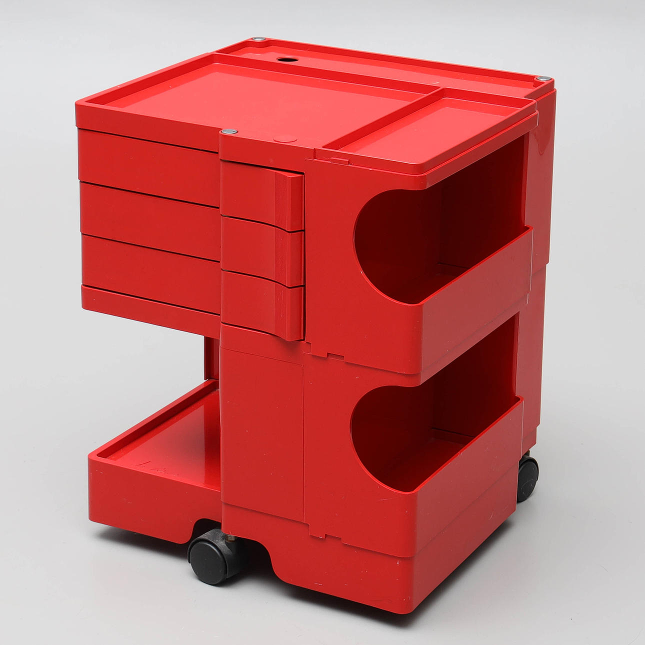 HURTS, plastic, “Boby Trolly” Joe Colombo, Italy.