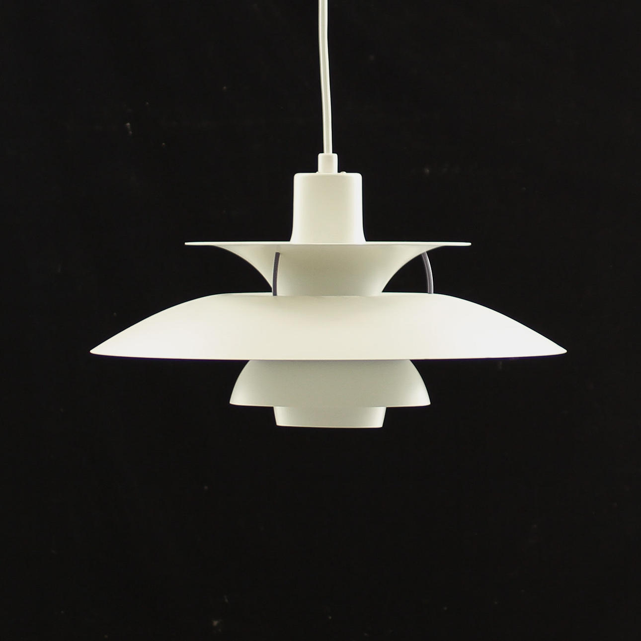 TAKARMATUR, "PH 5", Poul Henningsen för Louis Poulsen, Danmark.