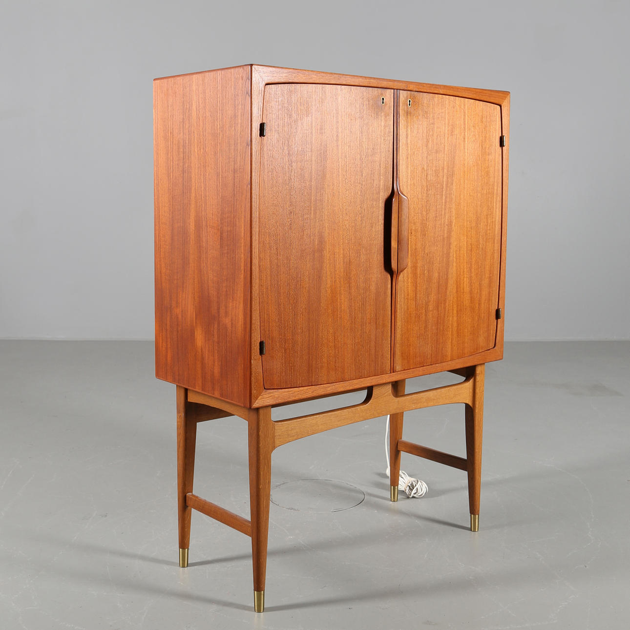 TORBJÖRN AFDAL. Barskåp i teak "Bacchus" för Mellemstrands Trevaruindustri AS, Norge 1955-60.