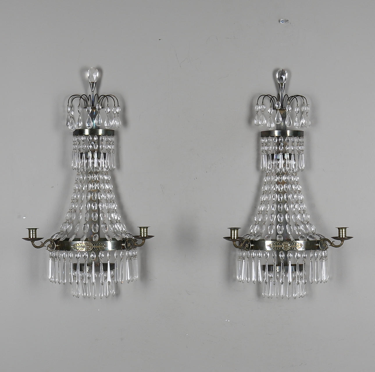 VÄGGLAMPETTER, 1 par, empirestil, 1900-tal.