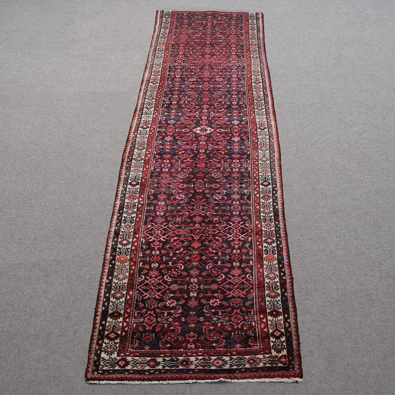 GALLERY CARPET (380 cm).