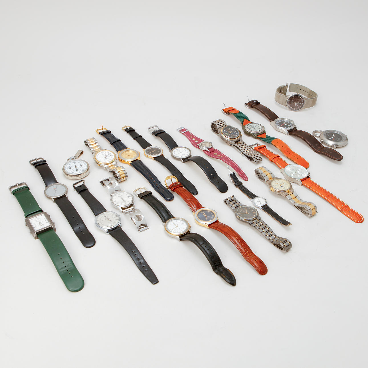 VARIOUS WRISTWATCHES.