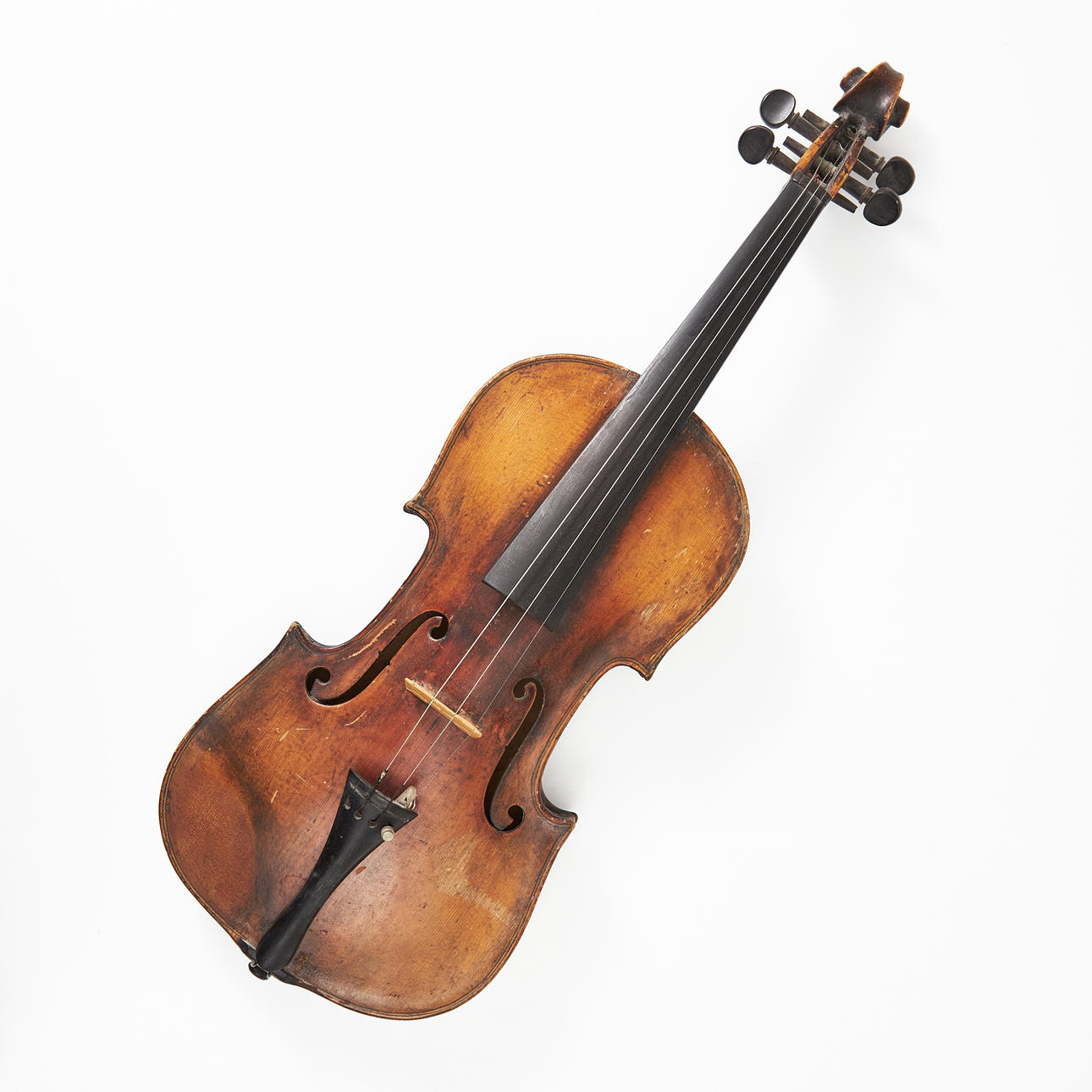 GUSTAF FJAESTAD. Violin.