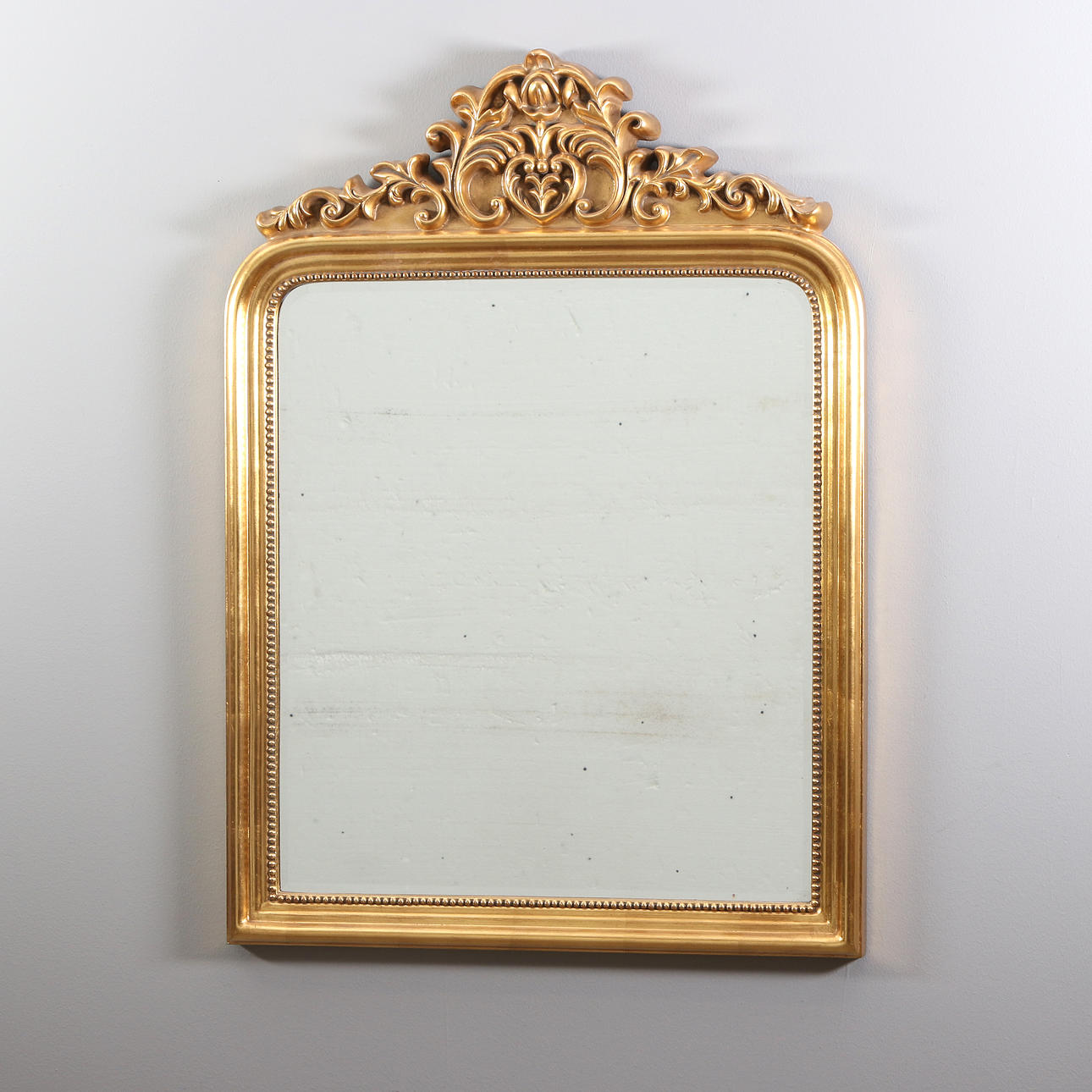 MIRROR. Bronzed casting mass. Contemporary Manufacturing.