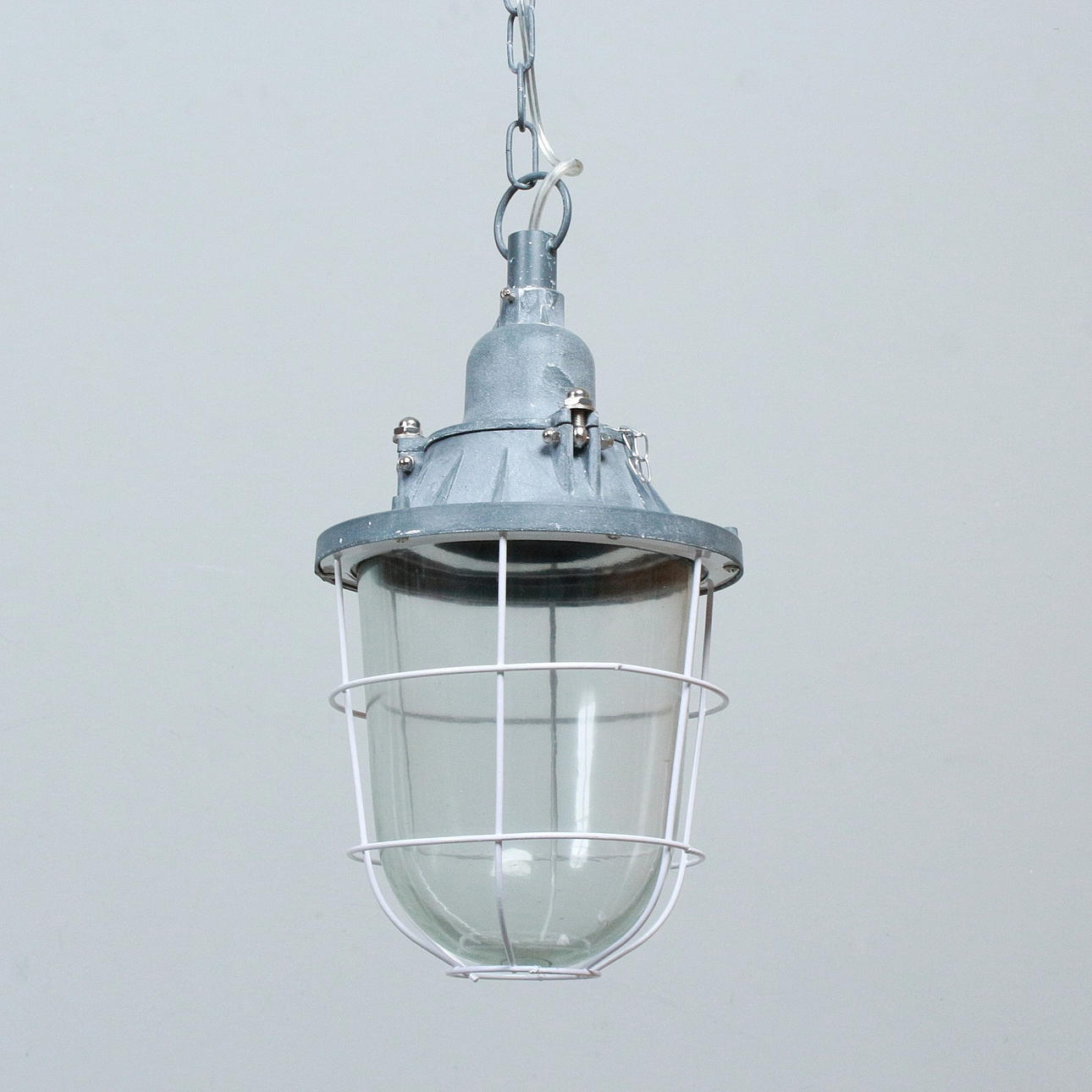 Industrial hanging lamp/pendant lamp.