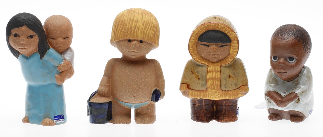 FIGURINER, 4 st, stengods, "Alla världens barn", Lisa Larson, Gustavsberg.
