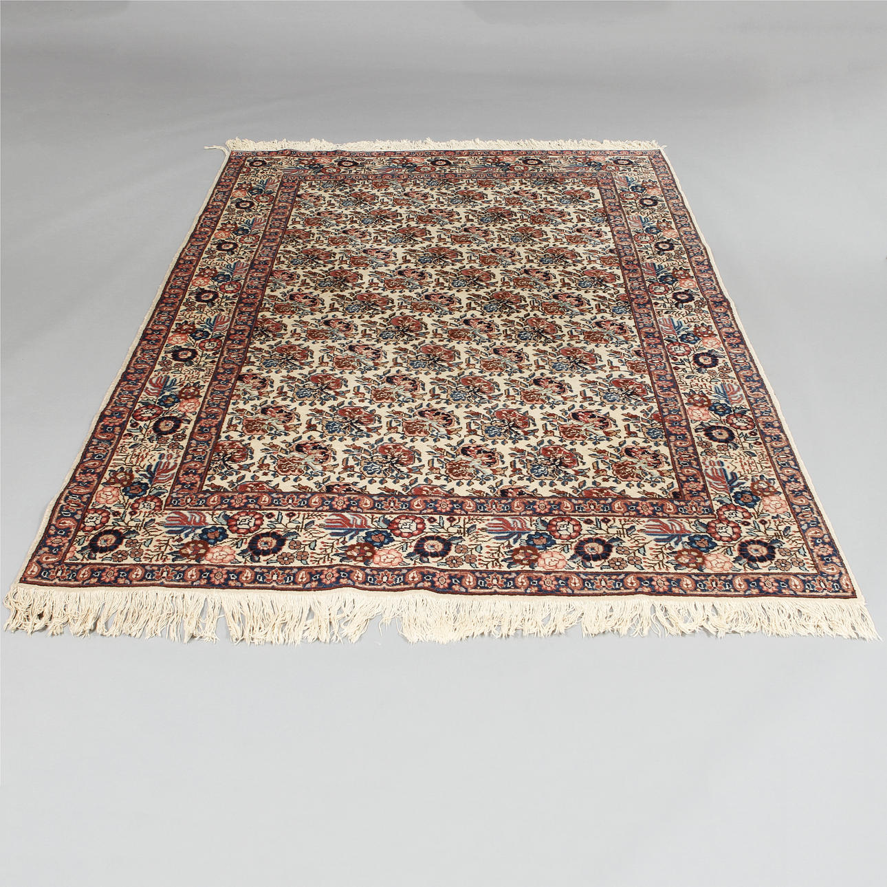 MATTA, orientalisk, Täbriz, ca 194 x 304cm.