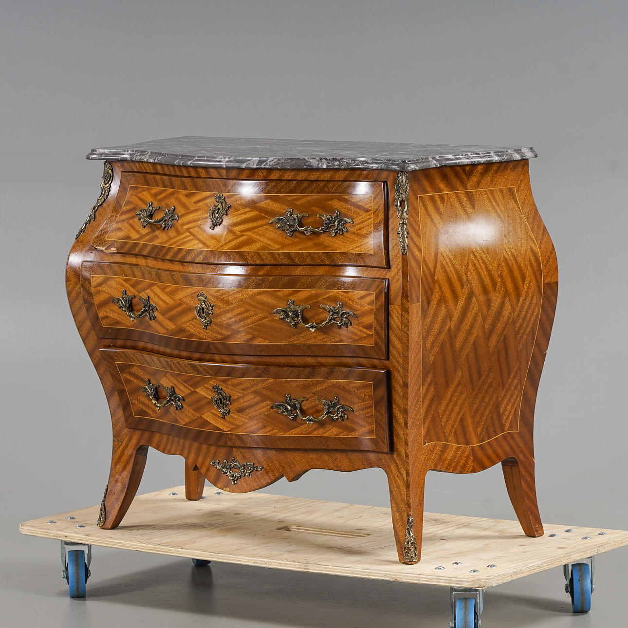 Chest of drawers Rococo style, mid 20th century. Furniture - Chests of ...