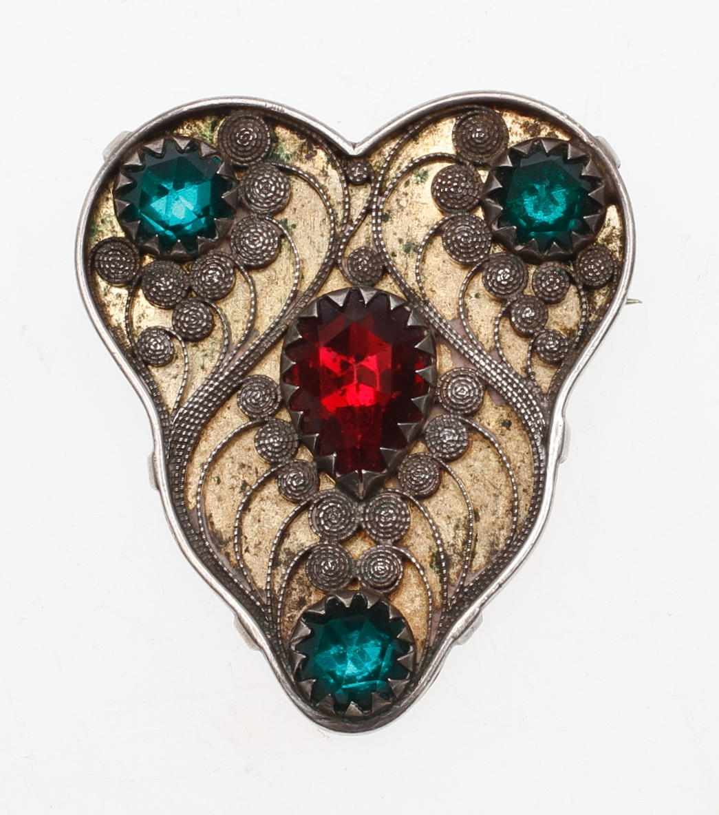 BROSCH, silver med glasstenar, Fritiof Persson, Helsingborg, 1929.