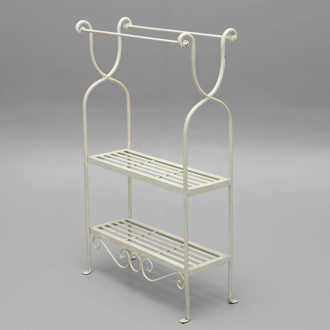 HYLLA, smide, vitlackerad, 19/2000-tal.