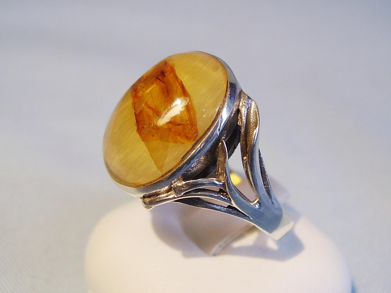 BÄRNSTEN RING SILVER 925.