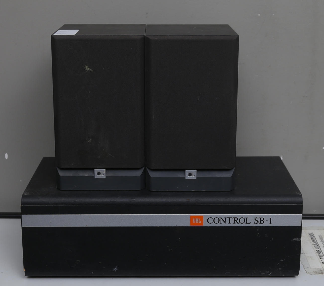 JBL, Control SB-1 samt HÖGTALARE, ett par JBL.