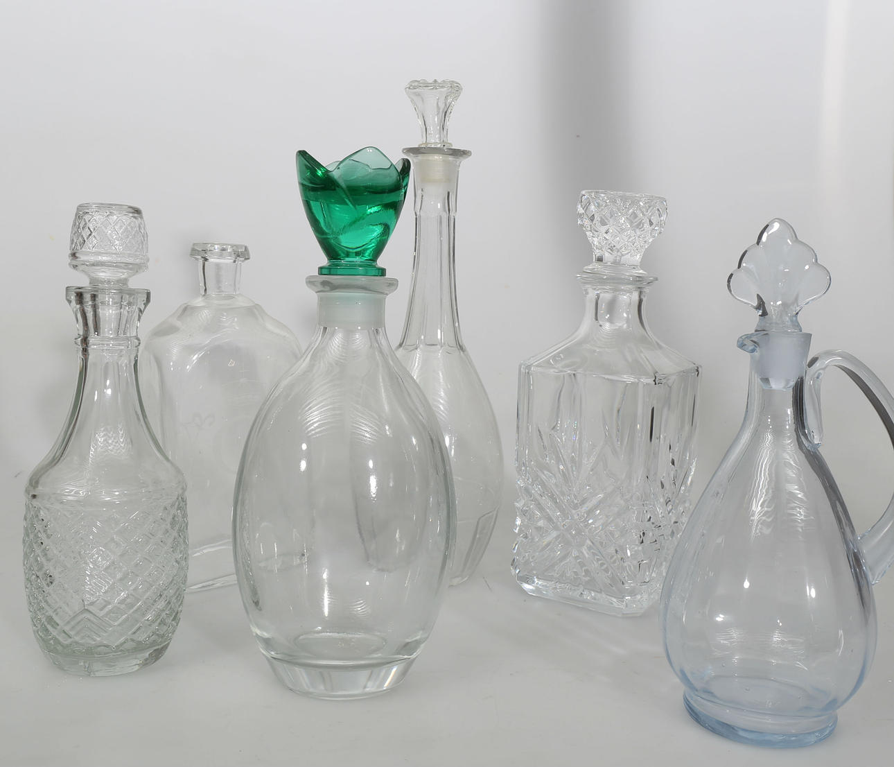 KARAFFER, glas, 6 stycken, 1900-tal.