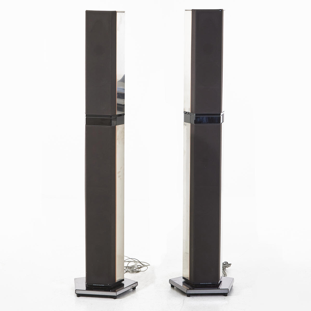 BANG & OLUFSEN, a pair of speakers, BeoVox Penta, type 6611