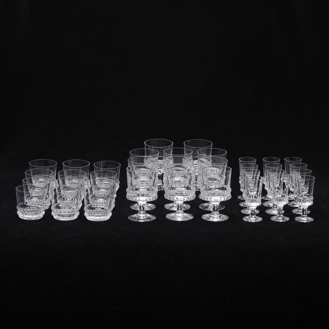 GLASSERVIS 35 delar, "Corona" Bengt Edenfalk för Skruf.