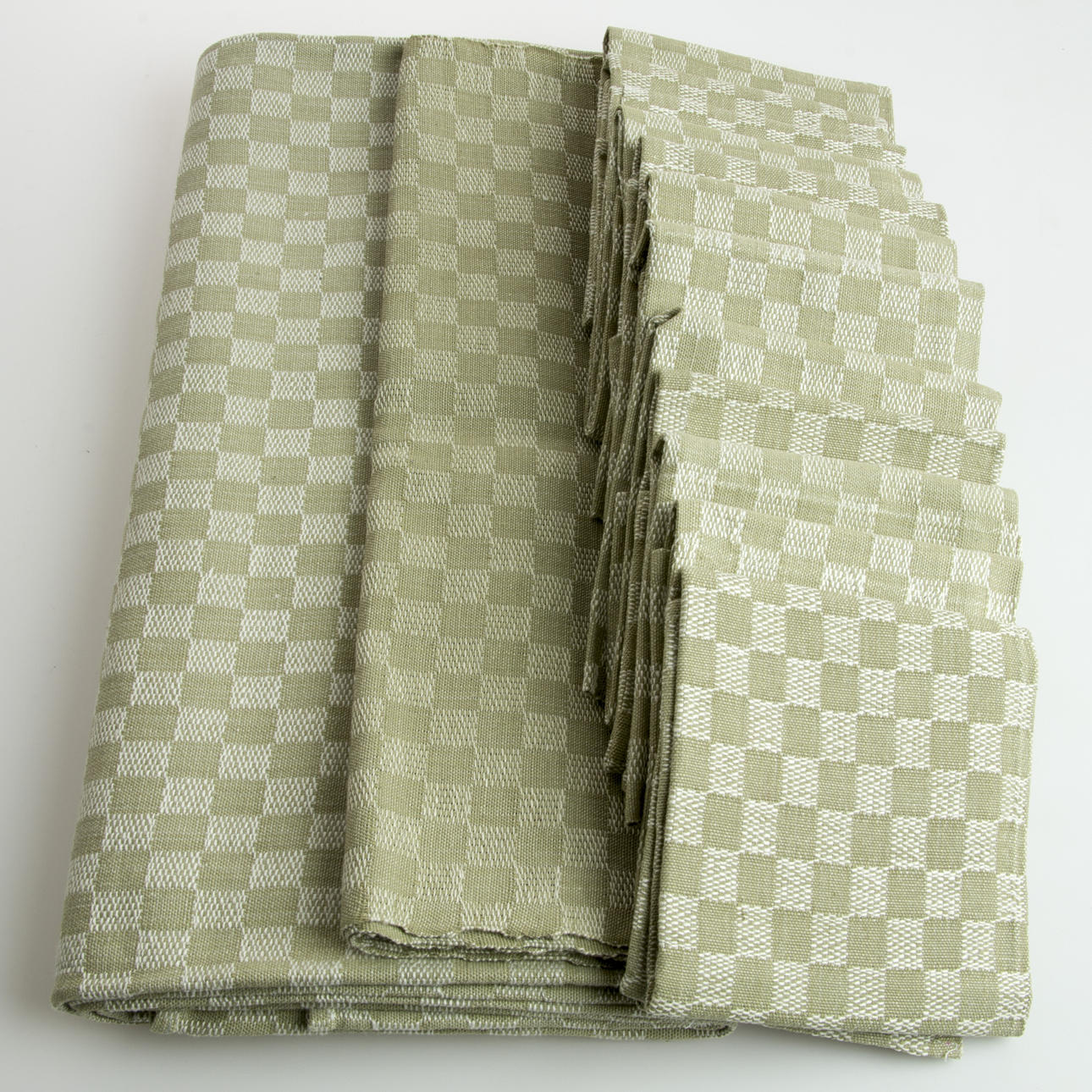 LINNEDUK, LÖPARE SAMT SERVETTER, 14 delar, handvävda.