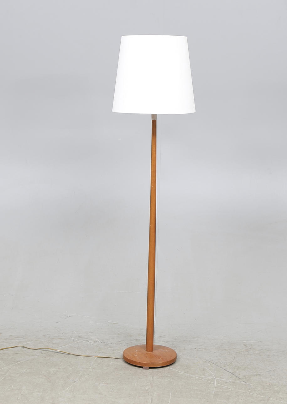 GOLVLAMPA, 1900-tal.