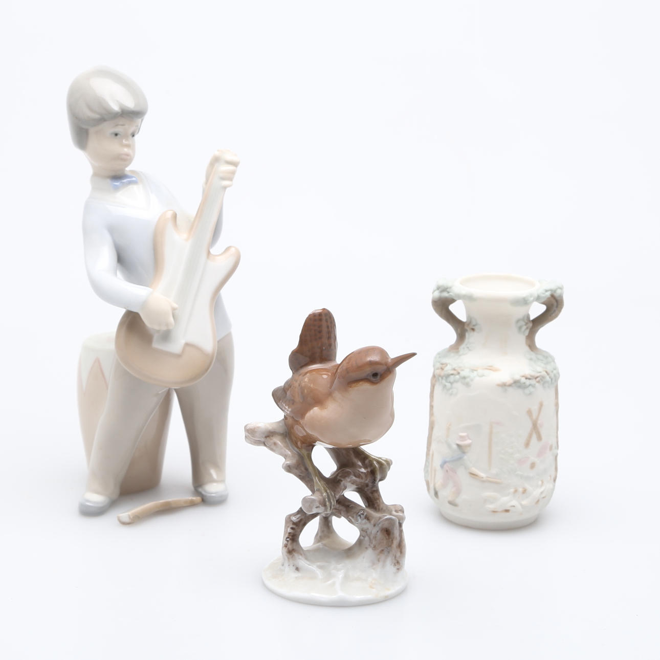 FIGURER och vas, 3 delar, porslin, Rosenthal och Lladro.