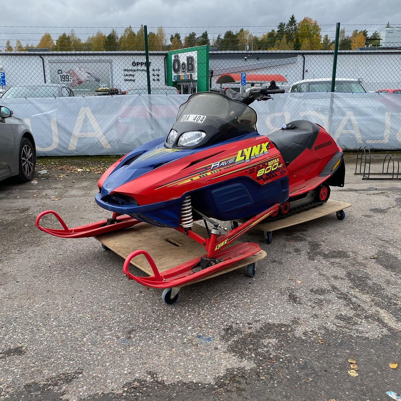 SNÖSKOTER, Lynx Rave 800, årsmodell 2004. Övrigt - Övrigt - Auctionet