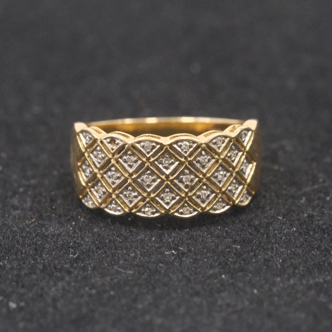 RING WITH DIAMONDS, 18K GOLD.