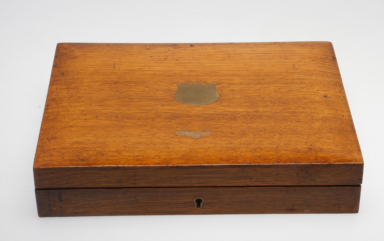 BESTICK, 24 delar, Elikington & Co, London, England, omkring 1900.