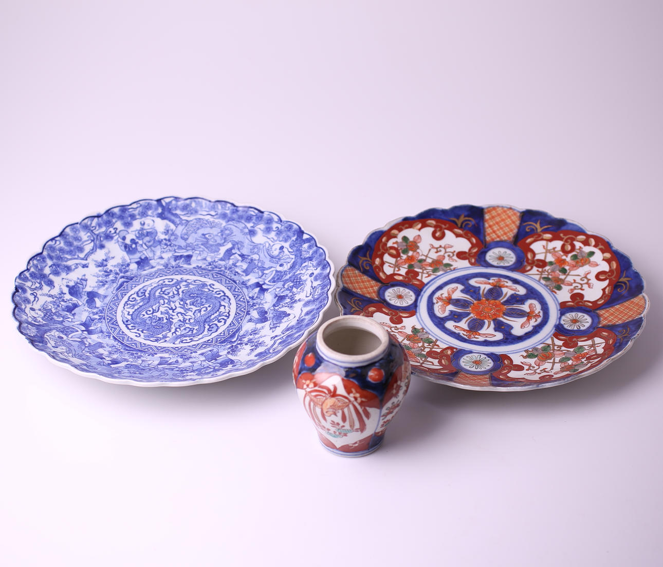 FAT, 2 st, porslin, Kina / Japan + VAS, porslin, Kina.