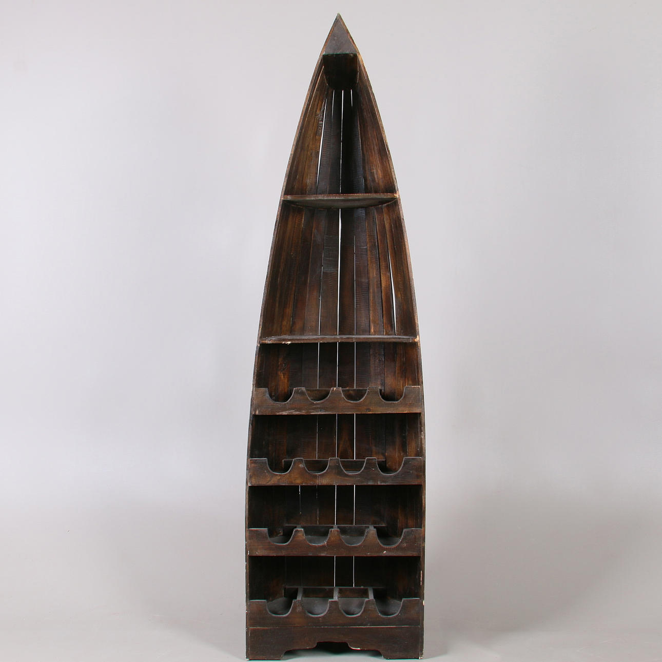 VINSTÄLL, i form av båt, 1900/2000-tal.