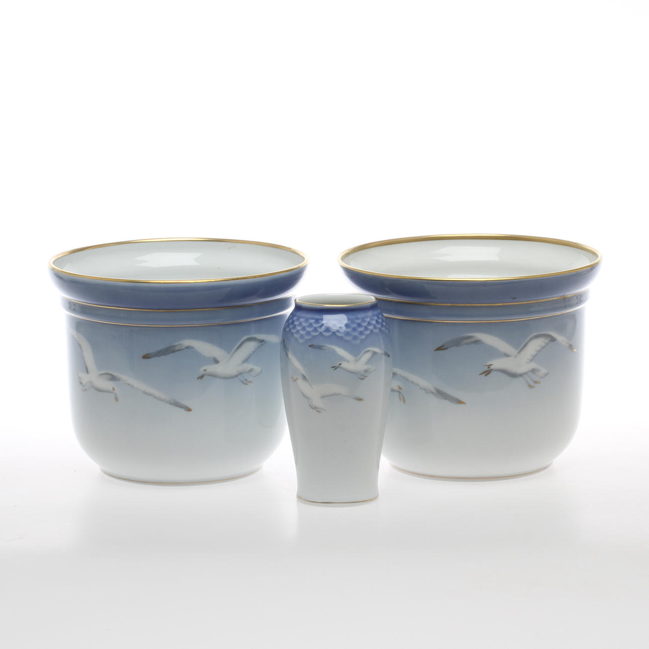 YTTERFODER 1 par samt VAS, porslin, "Måsen", Bing & Gröndahl.