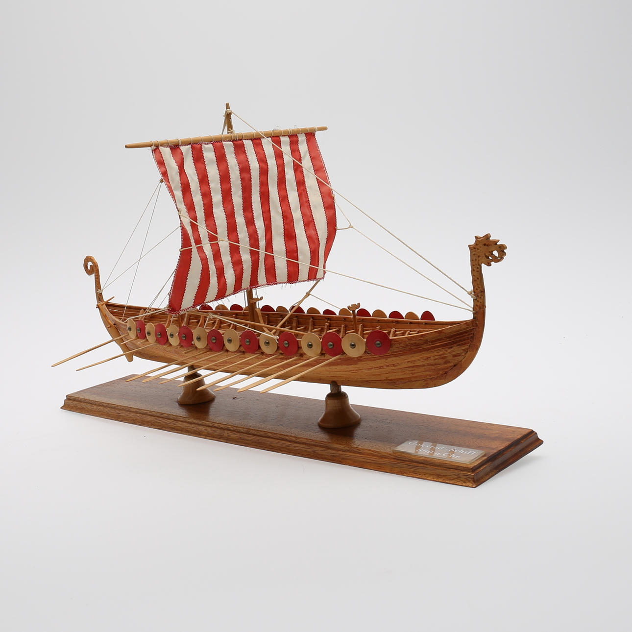 SKEPPSMODELL, vikingaskepp, "Gokstad-Schiff", Jürgen Fahl, Stuttgart, 1990-tal.