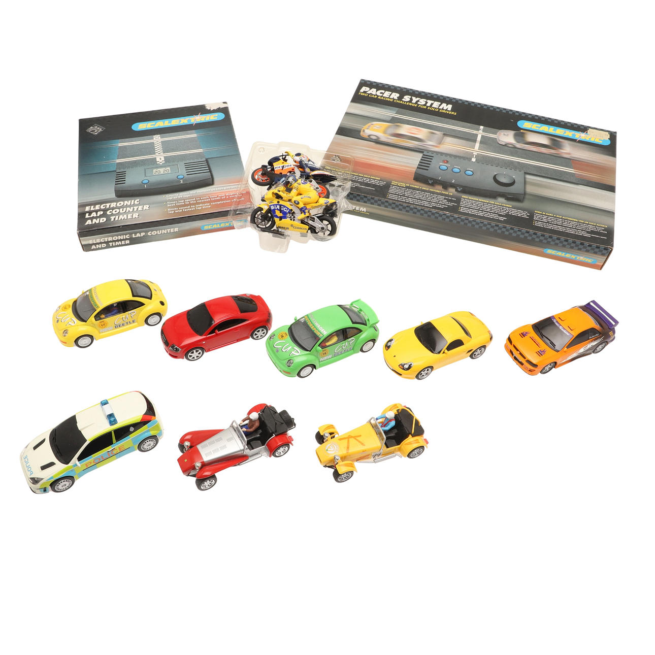 SCALEXTRIC - PACERSYSTEM, VARVRÄKNARE OCH BILAR UTAN FÖRPACKNING.