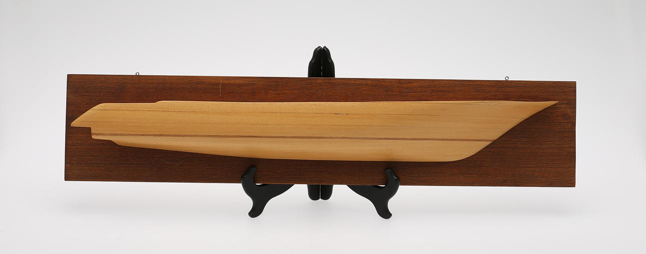 HALVMODELL, "Jefferson Beach", Jürgen Fahl, Stuttgart, 1980-tal.