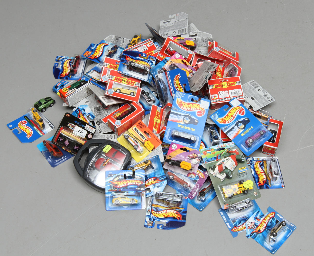 LEKSAKSBILAR, ca 90 st, mestadels HOT WHEELS, originalkartonger.