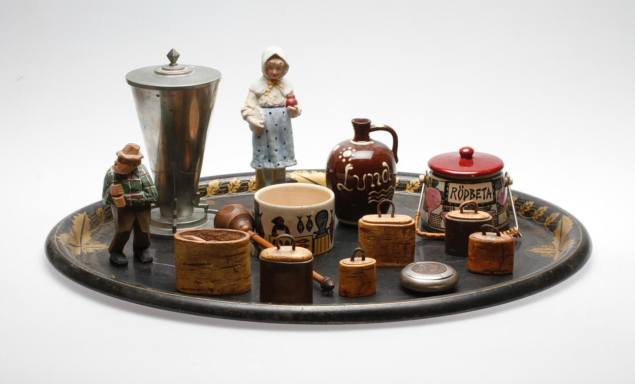 DIVERSE på PLÅTBRICKA, 1800-1900-tal.