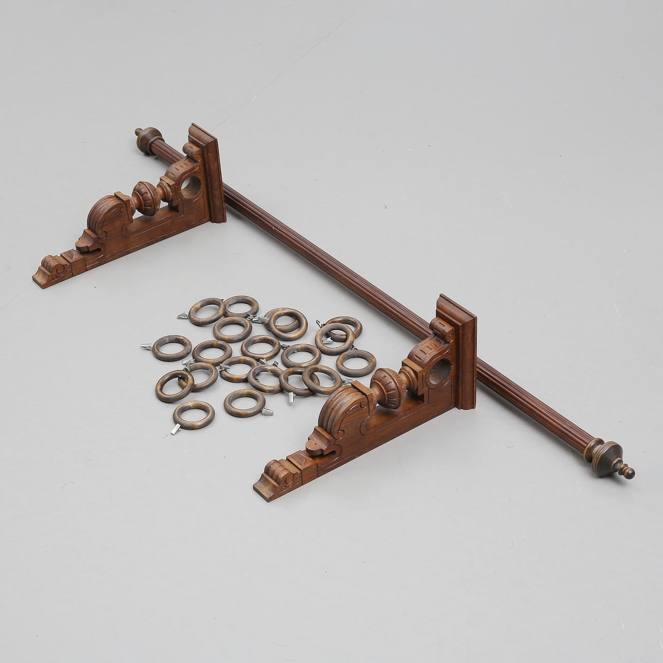 GARDINSTANG, træ, begyndelsen af 20. århundrede.