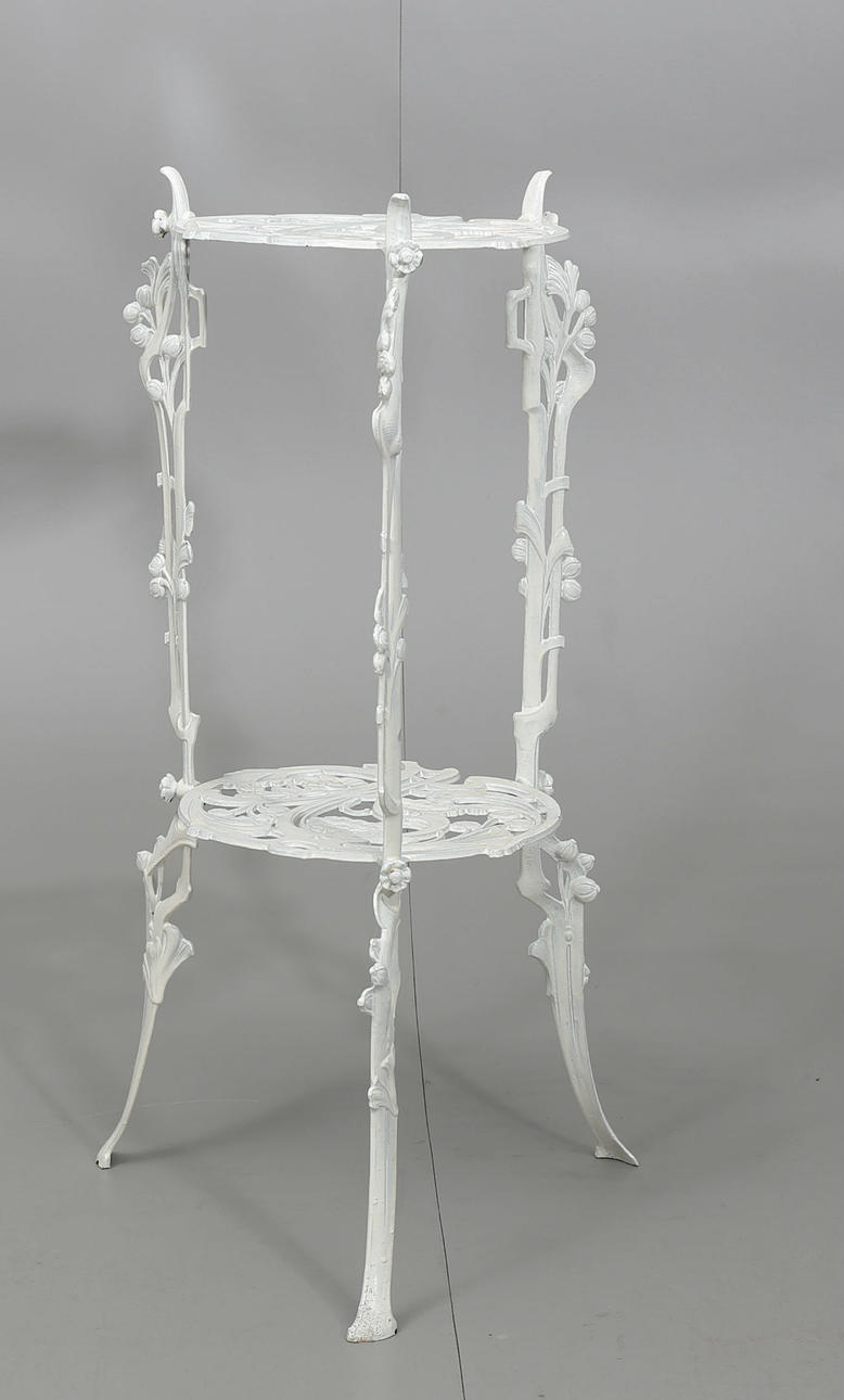 PIEDESTAL, metall, 2 hyllplan, Jugend, 1900-talets första hälft.