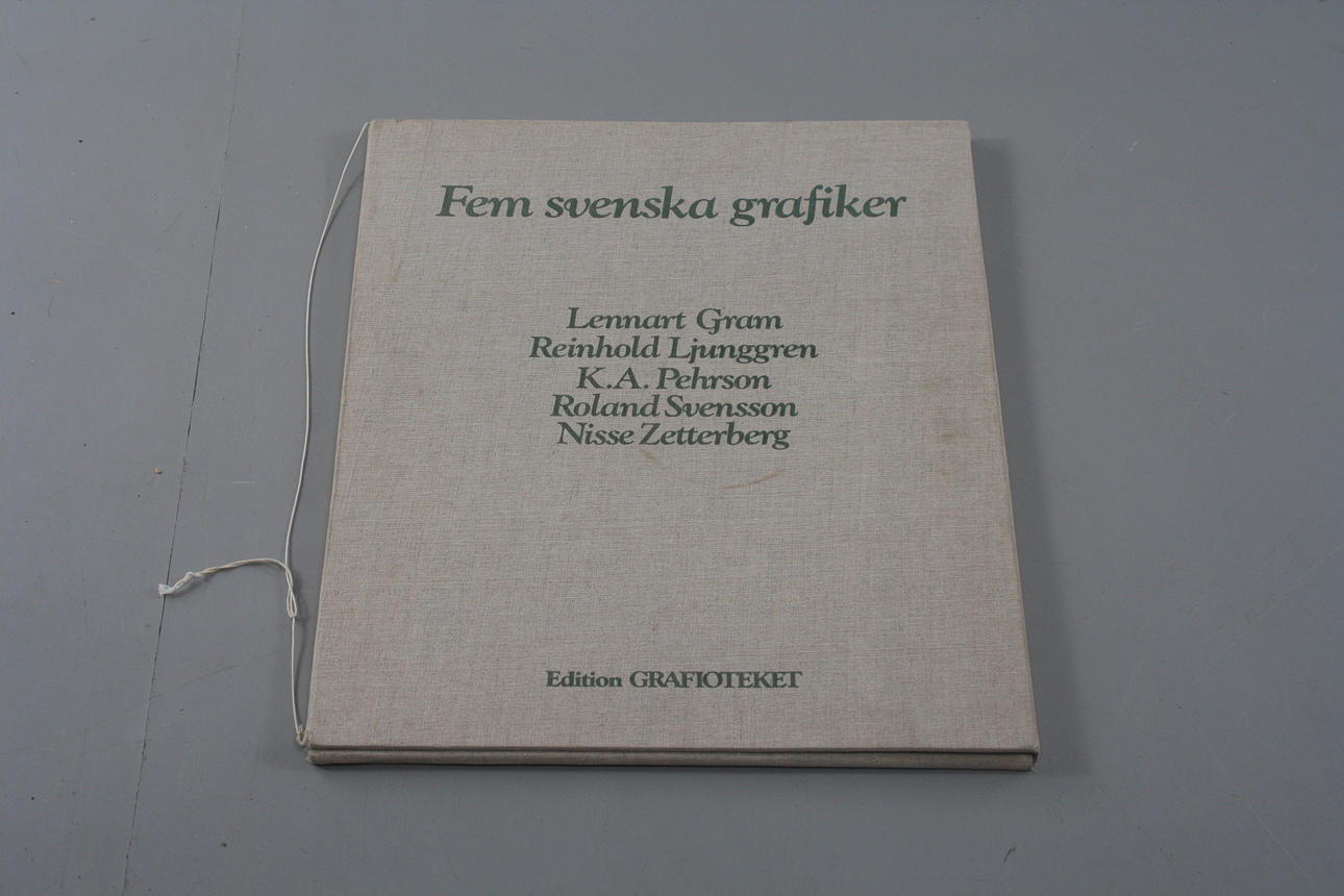 PORTFOLIO, "Fem svenska grafiker", 3 litografier, signerade och numrerade.