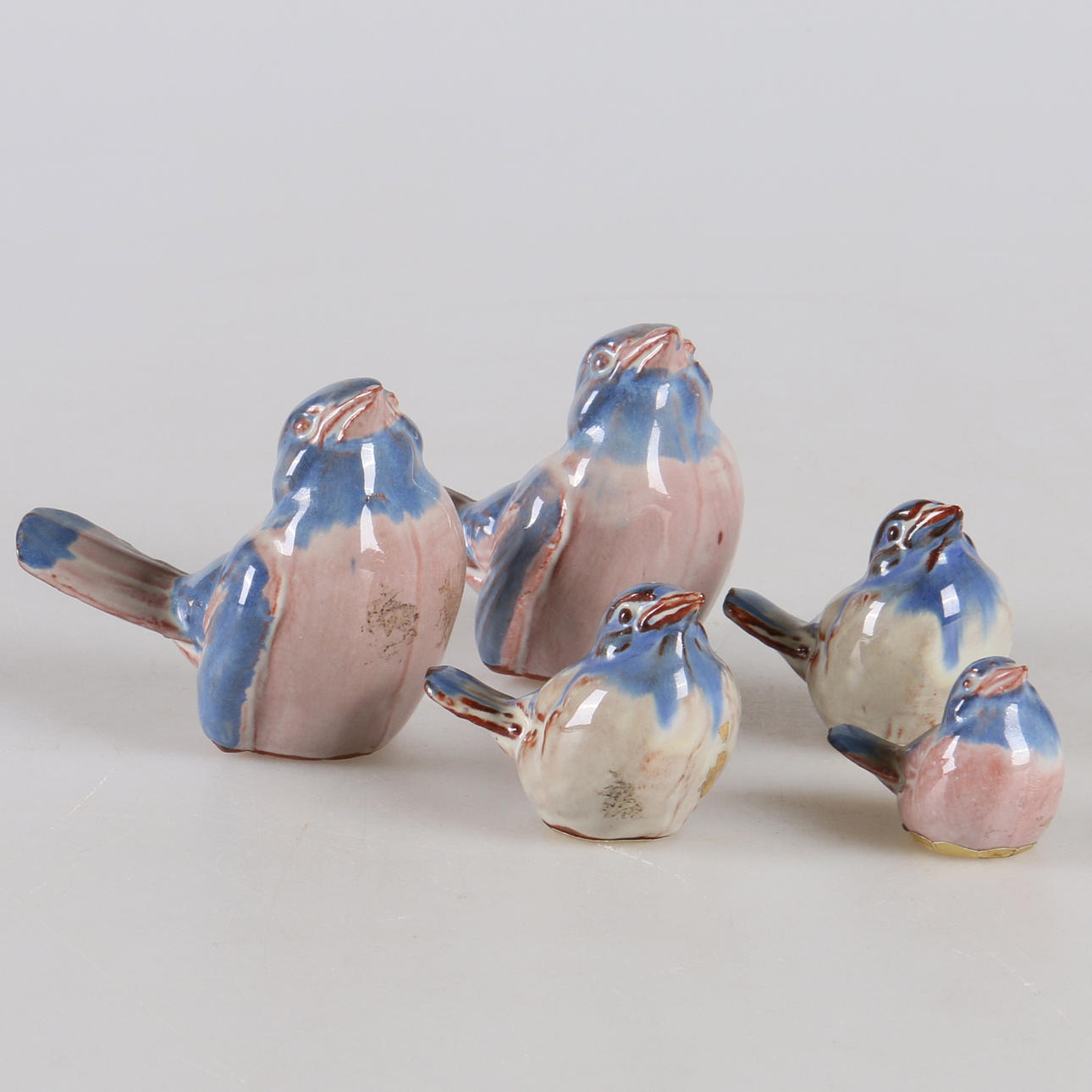 FIGURINER, 5 st. Porslin, Dissing Keramik, Hovedgaard, Danmark.