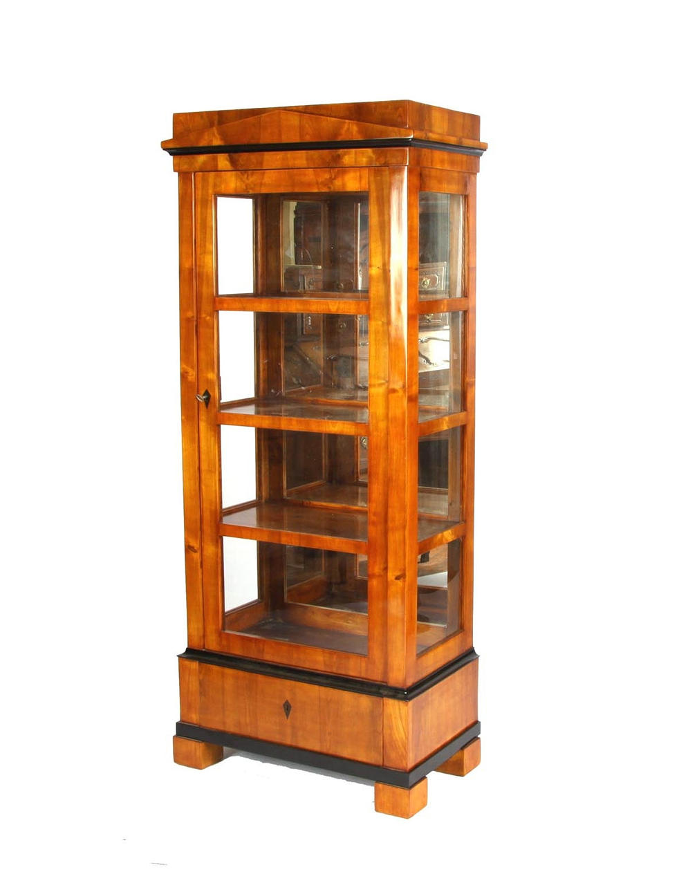 VITRIN. Biedermeier, 1800-talets mitt.