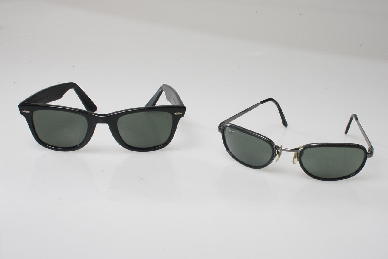 SOLGLASÖGON, 2st , Rayban B&L , W3090 & Wayfarer 5024.