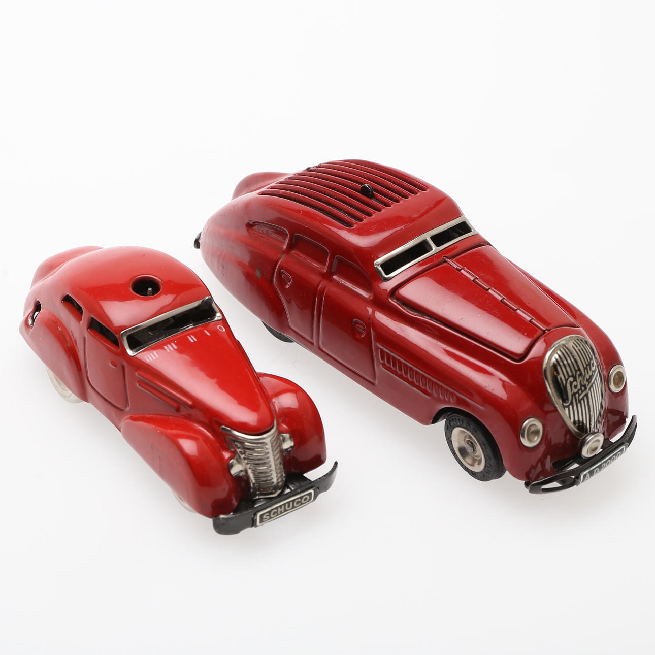 LEKSAKSBILAR, 2 st, varav 1 st "Avståndsstyrda-Bilen", Schuco, 1900-talets första hälft.