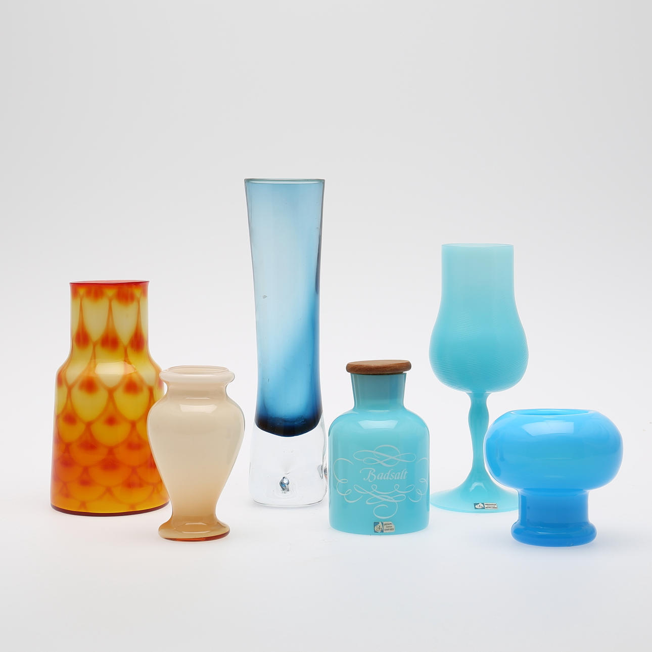 GLASFÖREMÅL, 6 delar, bl.a Elme glasbruk., 1900-tal.