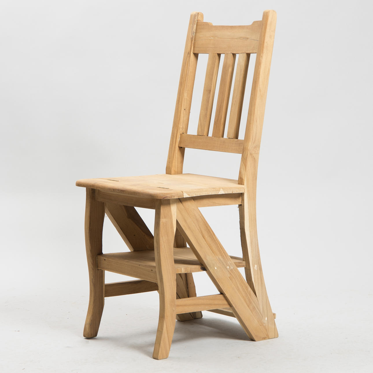 TRINNESTOL, træ, moderne.