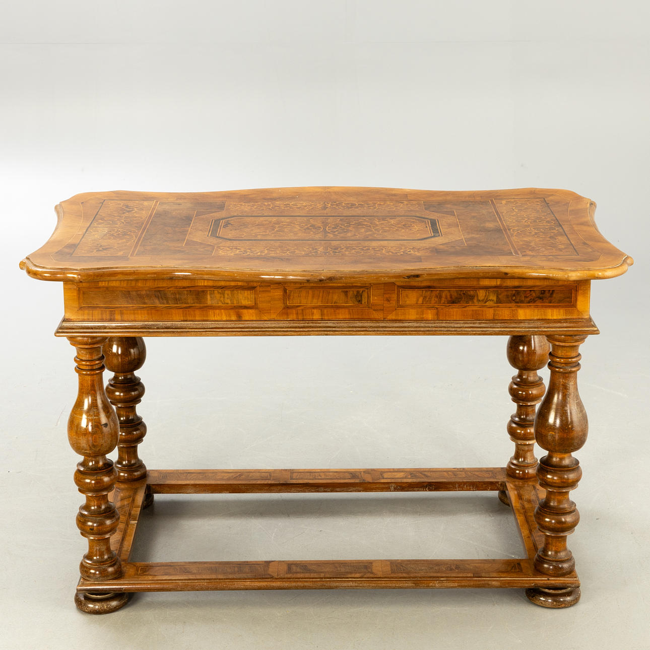 Baroque style table, mid 19th century Jh.