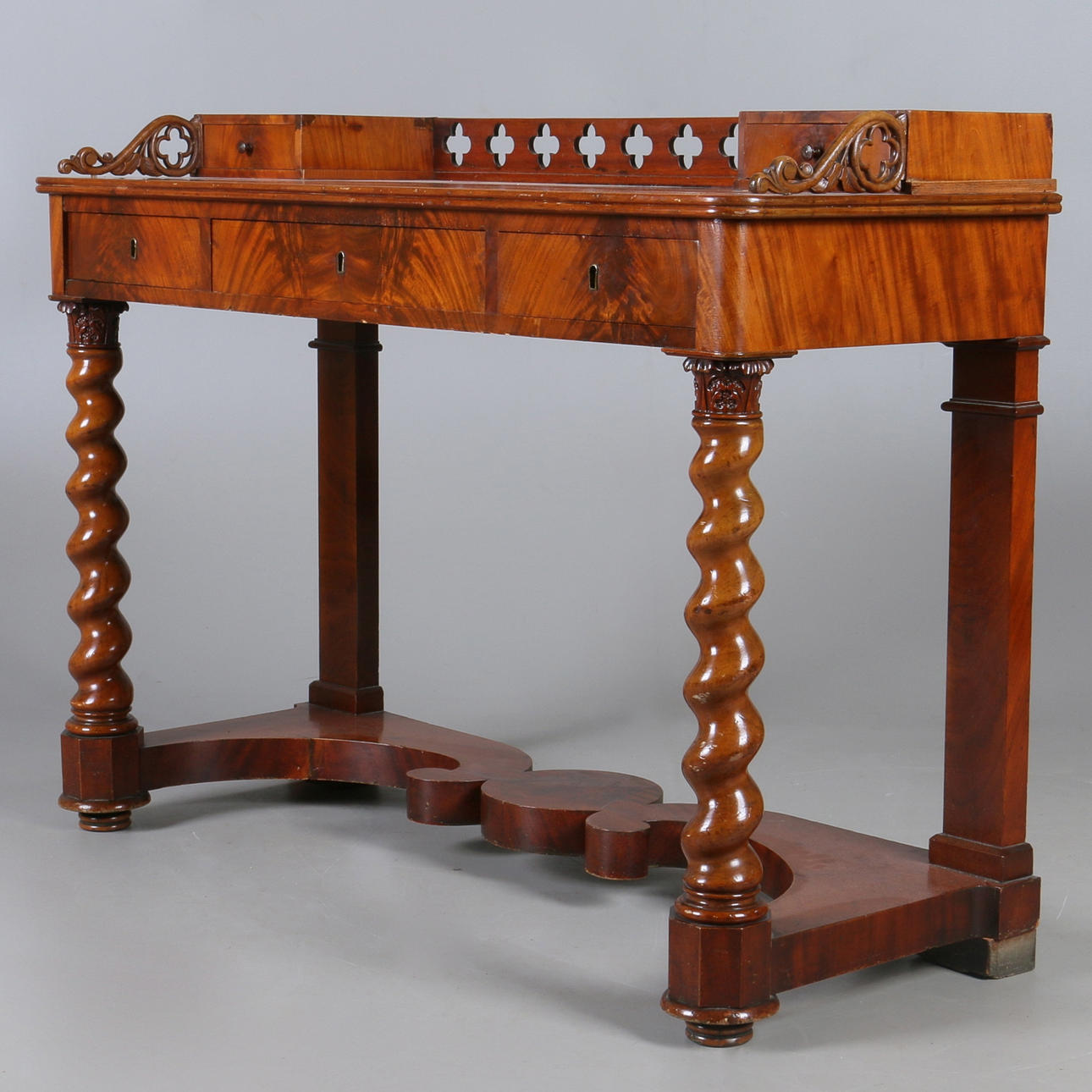 SKRIVBORD, mahogny, Karl Johan, 1800-talets första hälft.