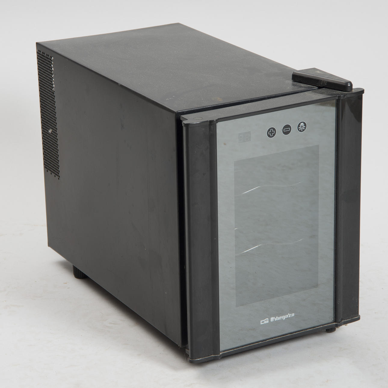 ENFRIADOR DE VINO "VT 600" Orbegozo.